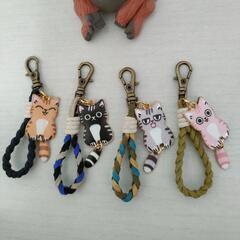 【購入者決定】None  スエード チャーム(ふりふり猫)