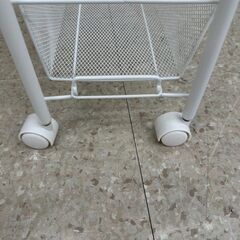 ★ジモティ割あり★  ラック 白 H80×D17×W44 クリーニング済み TJ7649の画像