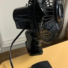車用　扇風機の画像