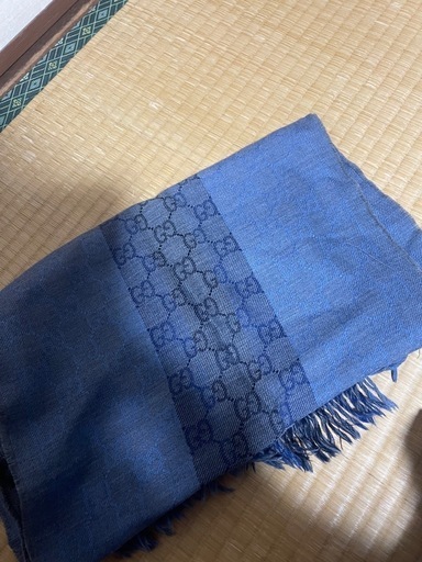 GUCCIマフラー