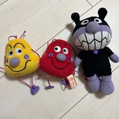 ばいきんまんとかびるんるんのぬいぐるみセット