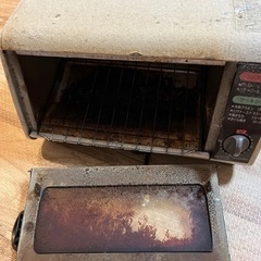 前扉が取れたトースター