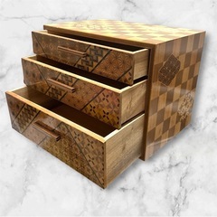 箱根寄木細工❤3段引き出し収納ボックス　伝統工芸品　昭和レトロ　即購入可能 箱根寄木細工❤3段引き出し箱 伝統工芸品 昭和レトロ 小物入れ