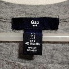 【激安!!】Tシャツ ギャップ Sサイズ レディース グレー 服 トップスの画像