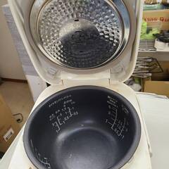 中古炊飯器　パナソニックSR-HC104　2015年製の画像