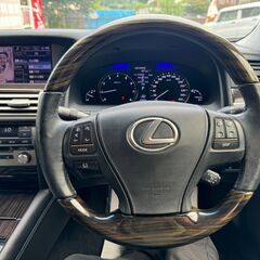自社ローンあり！ガソリン100リットルプレゼント✨人気車✨装備充実！✨レクサス☆LS☆バージョンC Iパッケージ☆4600cc☆5人乗り☆の画像