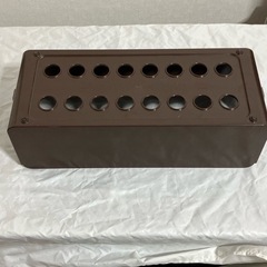 (受付8月末ケーブル収納ボックスの画像