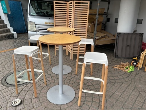 イタリア高級家具、丸テーブル、仕切りセット！！