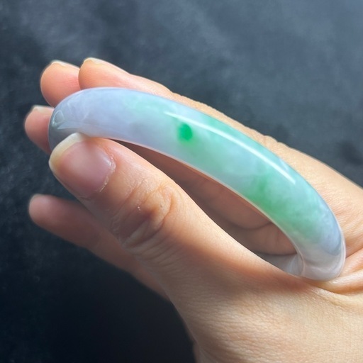 本翡翠バングル　ミャンマー産　陽緑　お値下げ不可　お買い得　赤字セール