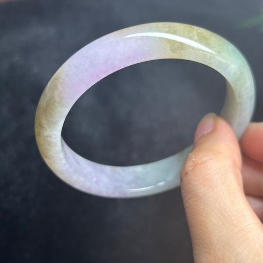 本翡翠バングル　ミャンマー産　ピンク　可愛い　赤字セール