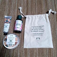 THE BODY SHOP のボディケア3点＋巾着