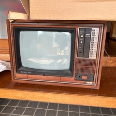 無料　79年製　レトロなテレビ