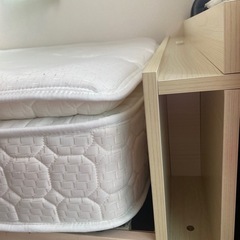 セミダブルマットレス&セミダブルマットフレームの画像