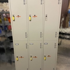 LION ライオン 6人用 ロッカー 1か所鍵なし 中古品　サイ...
