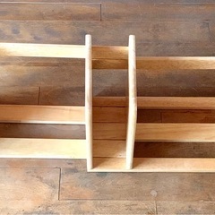 【未使用 】ナチュラル インテリア 木製 伸縮可能 ブックスタンド 本立 ディスプレイ タブレットスタンド テープカッター 3点セット
の画像