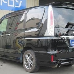 【ローン審査通過率95％！ローンお任せください！】日産 セレナ 　ライダーブラックラインの画像