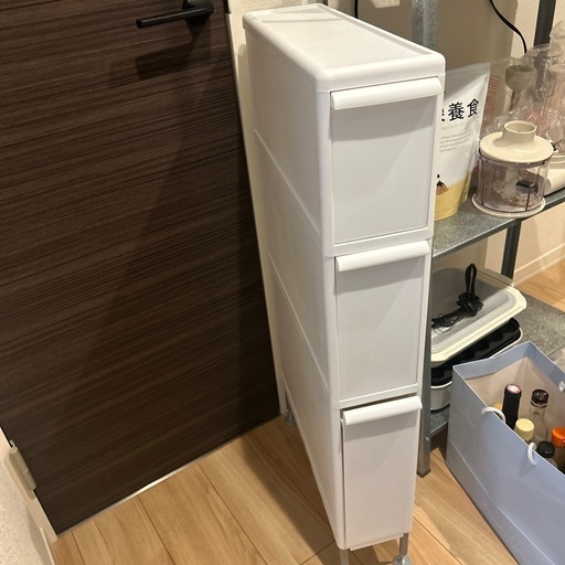 引き出し　ランドリー隙間収納