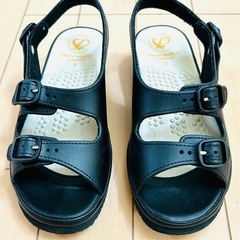 PureWalkerCOMFORTサンダル