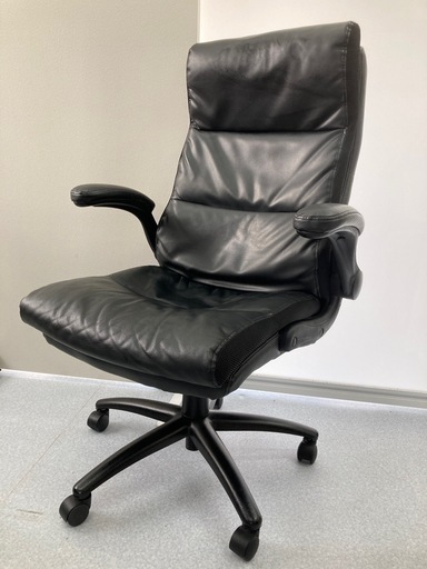 オフィスチェア　ニトリ　4500円