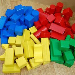 HEROS 積み木 100ピース 4色 ドイツ製 筒入り ブロック 知育玩具 おもちゃ 札幌市 清田区 平岡の画像