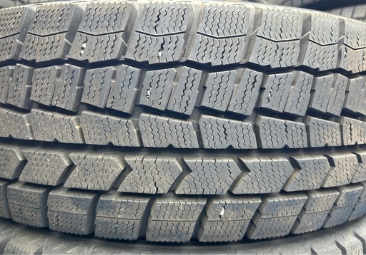 DUNLOP 185/60R15 23年製　スタッドレスタイヤ