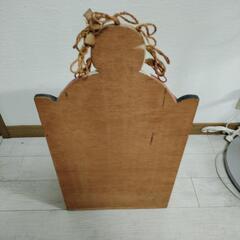 カントリー風木製収納の画像