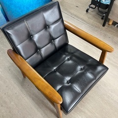 レザーソファーの画像