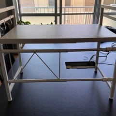 電子レンジ台。ほぼ新品。無料で差し上げます。