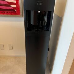 無料であげます。ウォーターサーバーと水切りラック他の画像