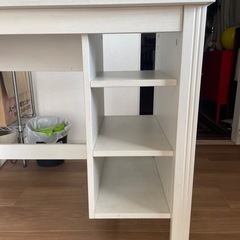 【取引中】レア　IKEA ホワイトデスク　の画像