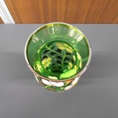 ボヘミヤ 花瓶 ガラス製 グリーン フラワーベース Bohemian Glass 高さ22.5㎝ 苫小牧西店の画像