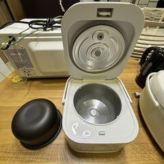 ハイアール HAIER ジャー炊飯器 CZ-J30A(W) 2014年製 3合の画像