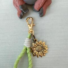 None スエード チャーム( ひまわり )の画像