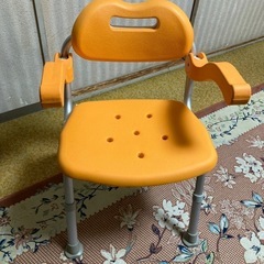 浴室用椅子の画像