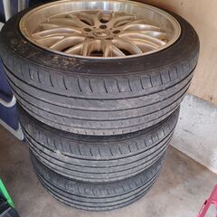 245/40ZR20　Loxarny　MULTI FORCHETTA　7分山の画像