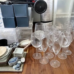 ワイングラスその他の画像