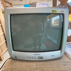 ブラウン管テレビ14型（オリオン製）使用出来ます。