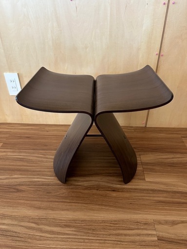 バタフライスツール 柳宗理 椅子