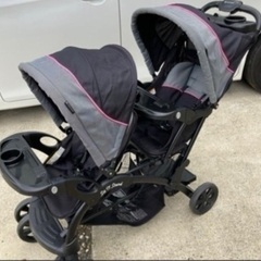 取引中　中古品二人乗りベビーカー