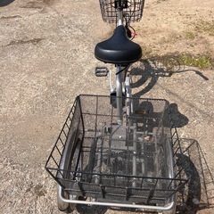 三輪電動自転車
の画像