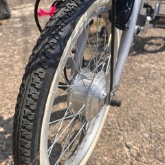 三輪電動自転車
の画像
