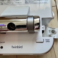Twinbird 美容スチーマーの画像