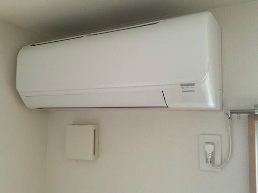 エアコンとその室外機