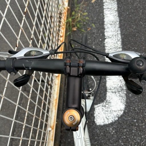 スペシャライズド　SIRRUS 2007  白 700×28cクロスバイク