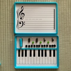 ヤマハ音楽教室　五線マグネットの画像