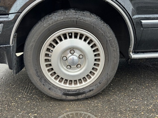 Y31セドリック ブロアム 純正アルミ