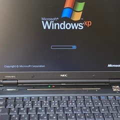 古いノートパソコン(Windows XP)の画像