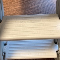 子ども用すべり台　ホワイトグレーの画像