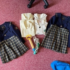 中関幼稚園服セットの画像
