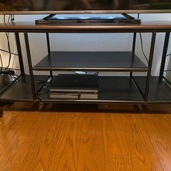 テレビボードの画像